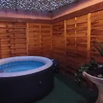 Chambre privée avec jacuzzi